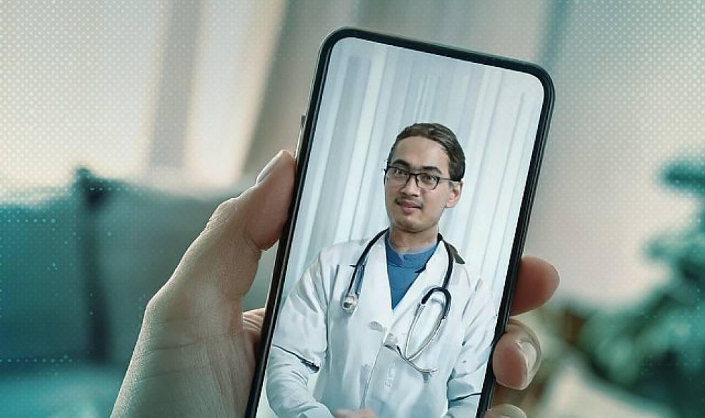 YAPAY ZEKÂ DEEPFAKE “DOKTORLARLA” SAĞLIK ALDATMACASI YAYILIYOR