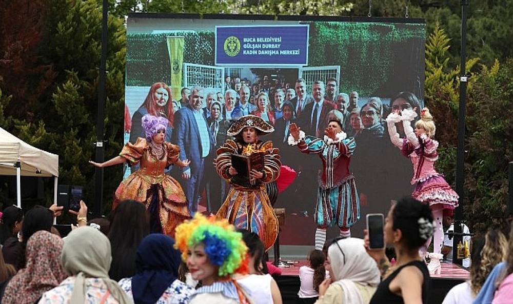 Buca G&ouml;let'te Anneler G&uuml;n&uuml; coşkusu