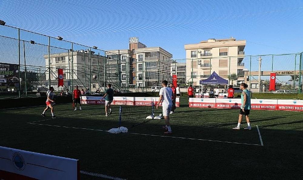 Menderes'te Ayaklar Şampiyonluk İ&ccedil;in &Ccedil;alıştı