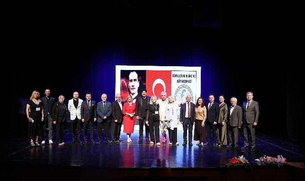 2. Y&uuml;zyıl Cumhuriyet &Ouml;d&uuml;lleri Sahiplerini Buldu