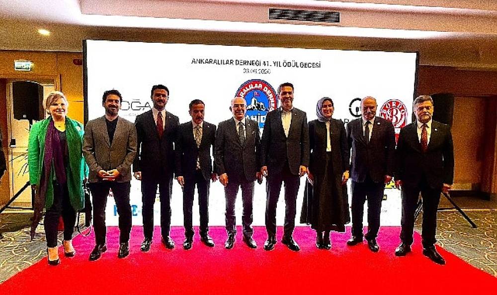 'AHİD 41. Yılında &Ouml;d&uuml;l T&ouml;reni D&uuml;zenledi'
