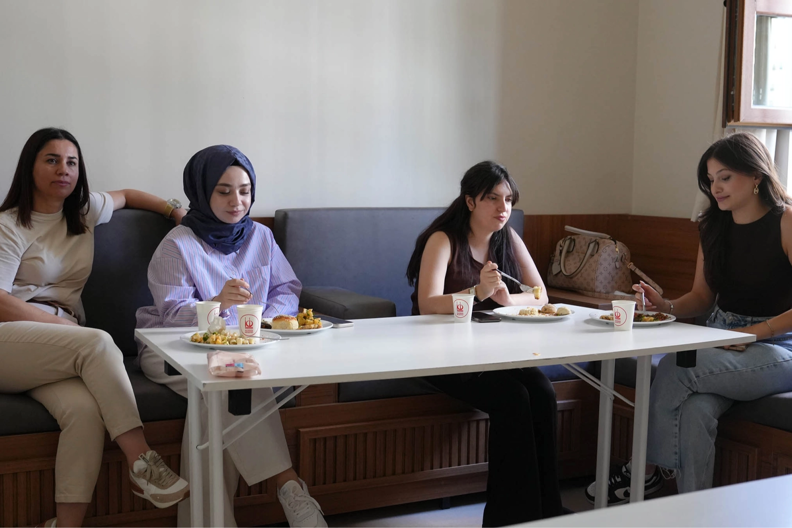 Basınevleri Gün Evi: Kadınlar için Yeni Sosyal Alan