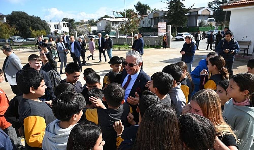 G&ouml;yn&uuml;k Ortaokulu K&uuml;t&uuml;phanesi a&ccedil;ıldı