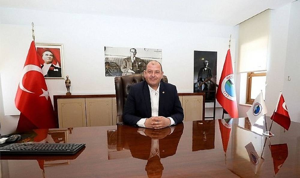 Menderes'te &Ccedil;ocuklara Bayram Kutlaması