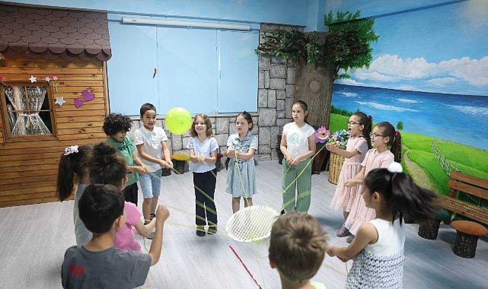 Osmangazi'de Yaz Tatili Drama At&ouml;lyesiyle Renkleniyor