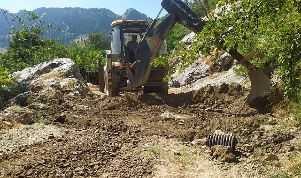 Alanya'nın kırsal yollarında yoğun mesai