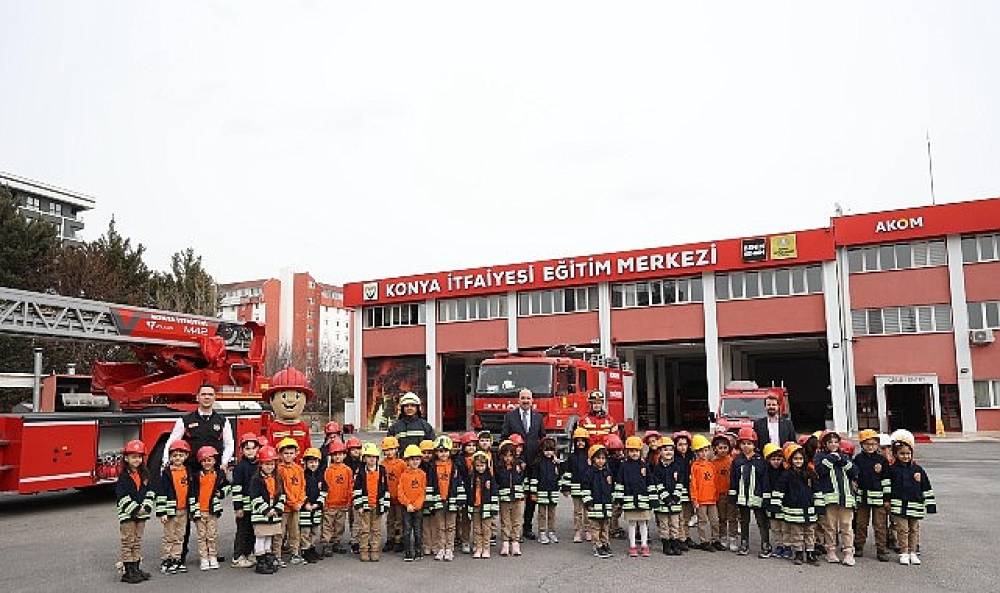 Başkan Altay: &ldquo;Konya'da 1. Sınıfa Giden 45 Bin &Ccedil;ocuğumuza İtfaiye Eğitimi Veriyoruz"