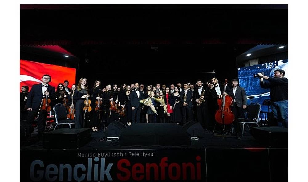 B&uuml;y&uuml;kşehir'in Gen&ccedil;lik Senfoni Orkestrası İlk Konserinde Devleşti
