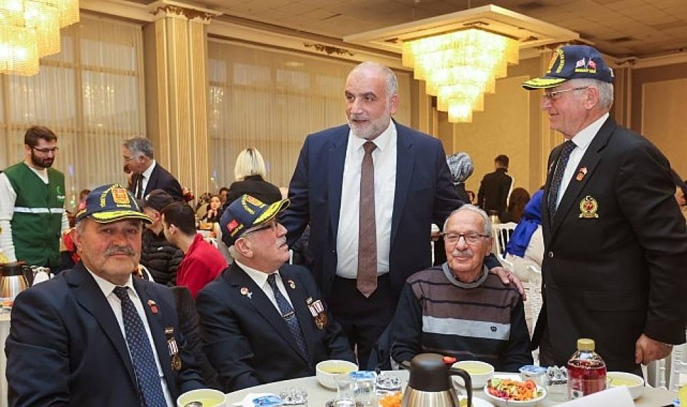 Başkan Sandık&ccedil;ı Şehit Aileleri ve Gazilerle İftarda Buluştu 