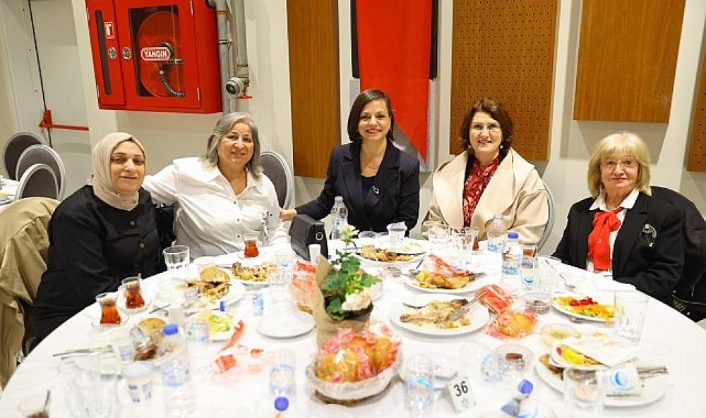  Kınay &ldquo;Şehitlerimiz Bu Toprağın K&ouml;kleri, Gazilerimiz Bu &Uuml;lkenin Yaşayan Anıtlarıdır"