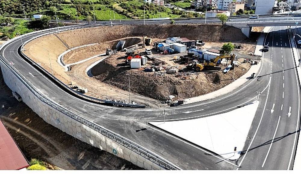Gebze trafiğine k&ouml;pr&uuml;l&uuml; kavşak m&uuml;dahalesi