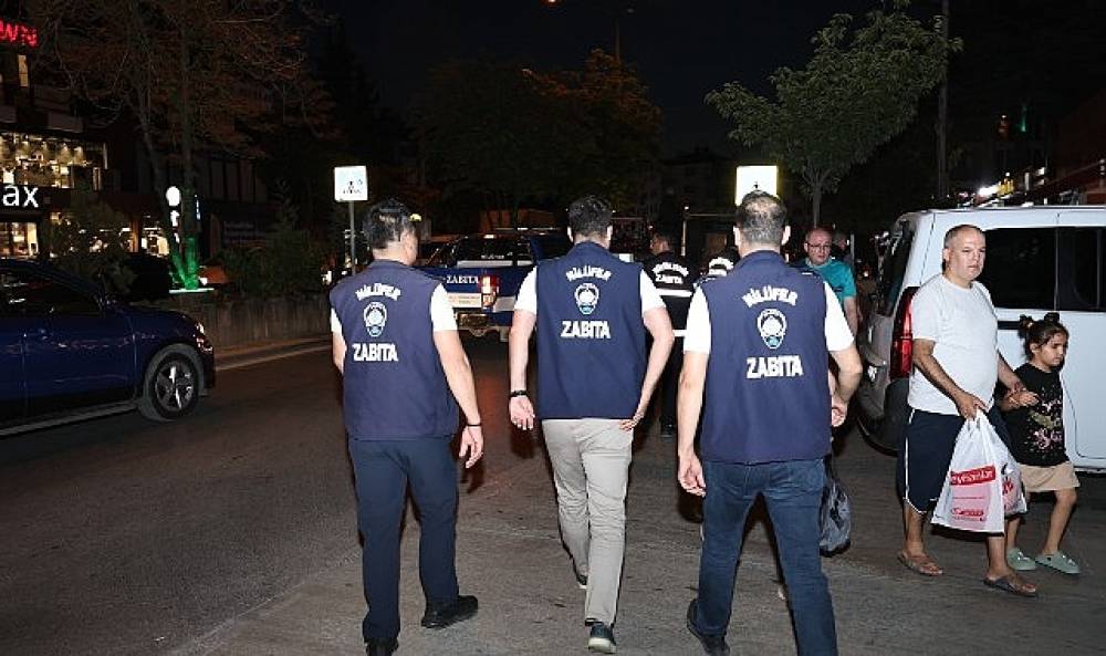 Bursa'da Seyyar Satıcılara Darbe!