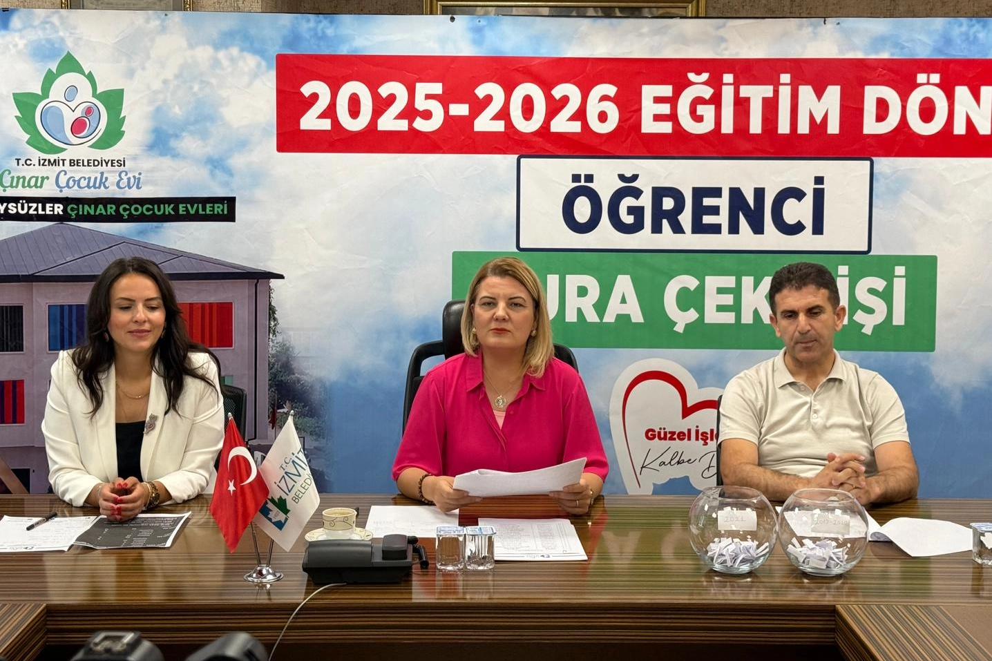 Çınar Çocuk Evleri'nde Kura Heyecanı