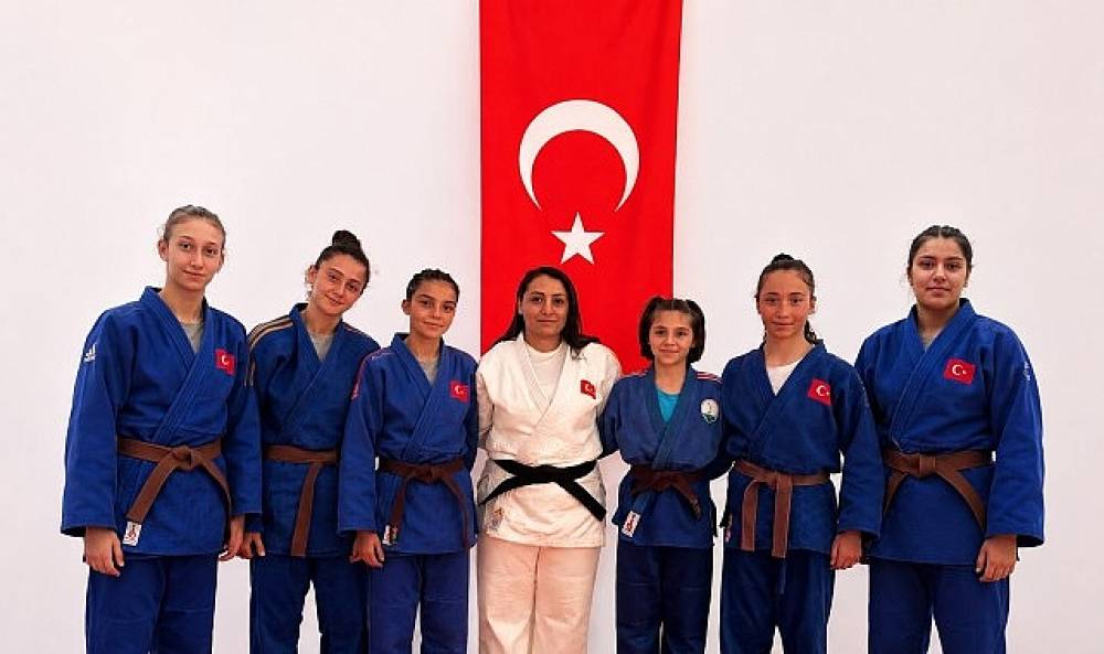 Osmangazi'nin Milli Judocuları Avrupa Kupası'nda