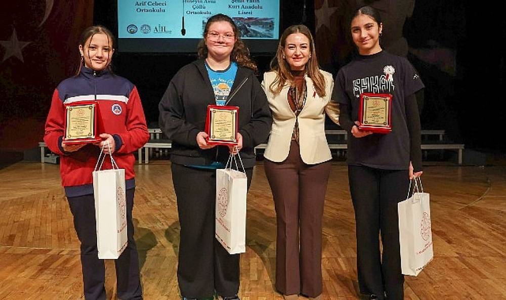  İstiklal Marşı'nın kabul&uuml;n&uuml;n 105. yılı kutlandı