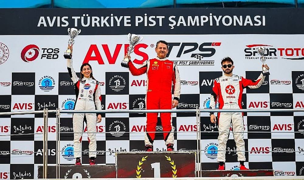Formula 1 Pistinde En Hızlı Turlar Seda Ka&ccedil;an'dan