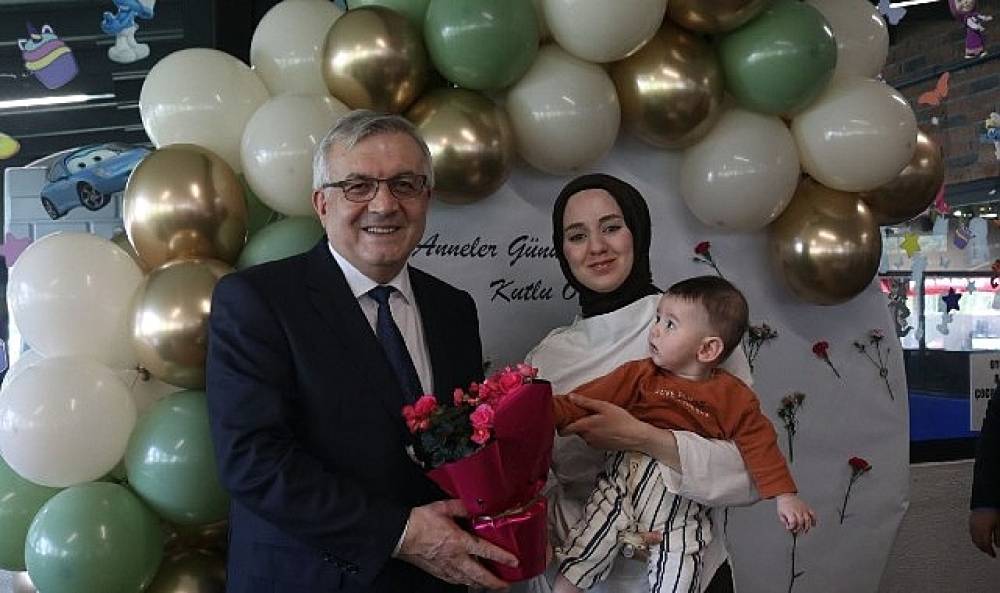   Anne Adaylarının İlk Anneler G&uuml;n&uuml; Heyecanı