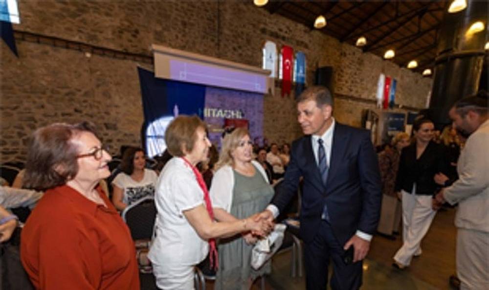Başkan Tugay'dan Hemşireler G&uuml;n&uuml; mesajı