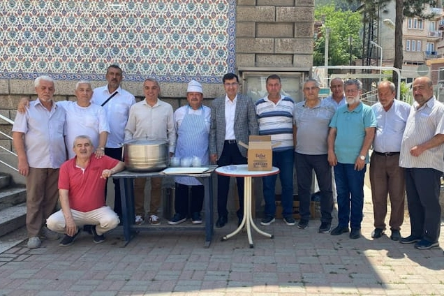 Kütahya'da Aşure Geleneği Canlandı: Başkan Kahveci Halkla Buluştu