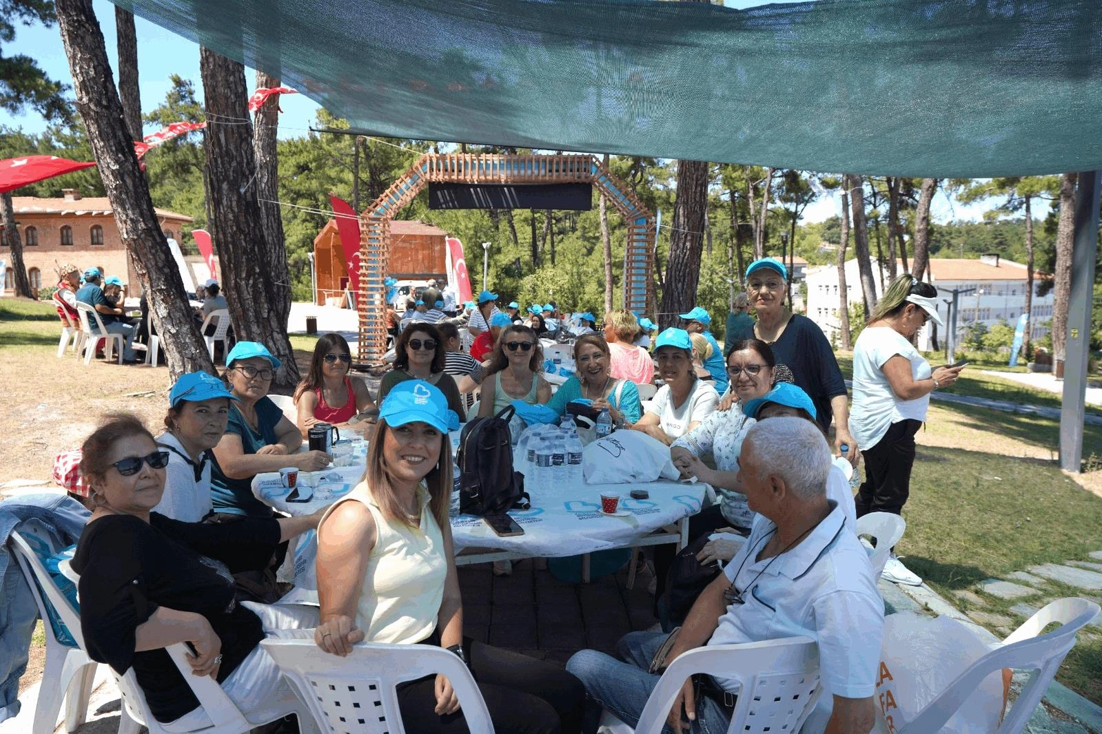 Balıkesir'de Emekliler İçin Özel Piknik Etkinliği