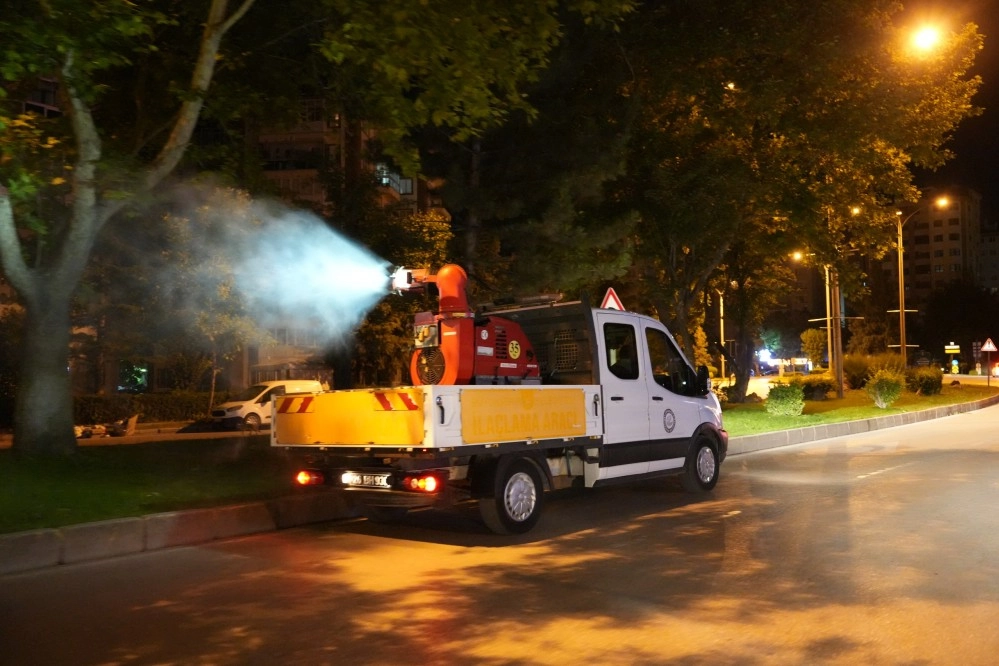 Eskişehir'de Zararlılarla Kararlı Mücadele Sürüyor