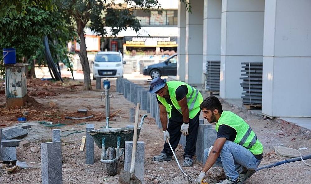 B&uuml;y&uuml;kşehir Belediyesi'nin yenileme &ccedil;alışmaları s&uuml;r&uuml;yor