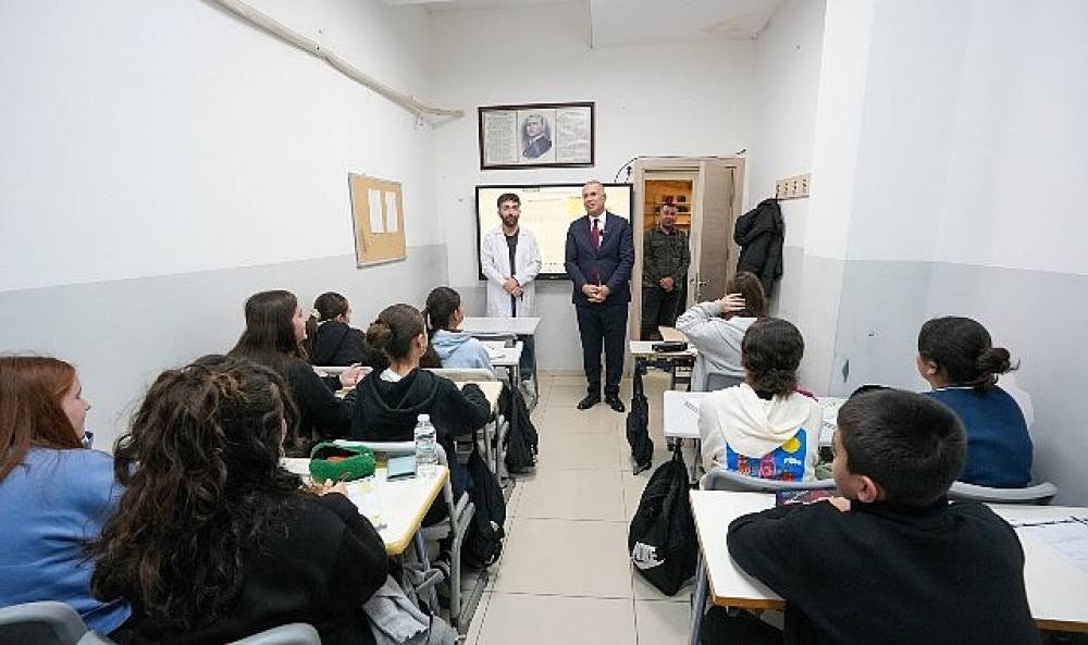 Gaziemir Belediyesi'nden öğrencilere ücretsiz eğitim hizmeti