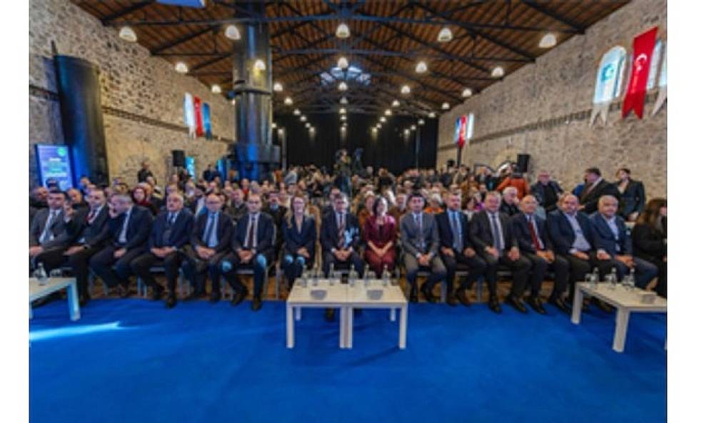 “Gururla, umutla ve kararlılıkla İzmir'in geleceğini inşa ediyoruz