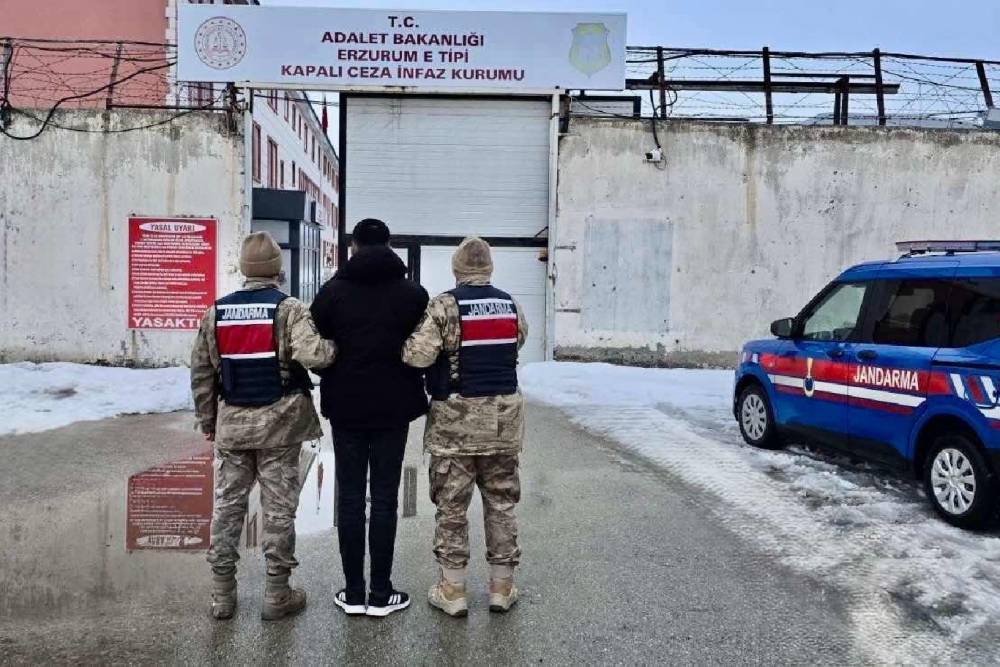 Erzurum&rsquo;da 30 yıl kesinleşmiş hapis cezası bulunan h&uuml;k&uuml;ml&uuml; yakalandı