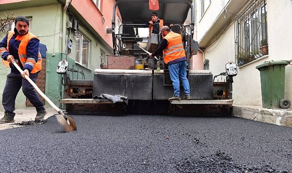 Osmangazi'de &Ccedil;iftehavuzlar Mahallesi Kına Sokak'a Yeni Asfalt