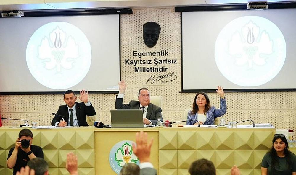 Başkan Dutlulu B&uuml;y&uuml;kşehir'in &Ccedil;alışmalarını ve G&uuml;ndemi Değerlendirdi