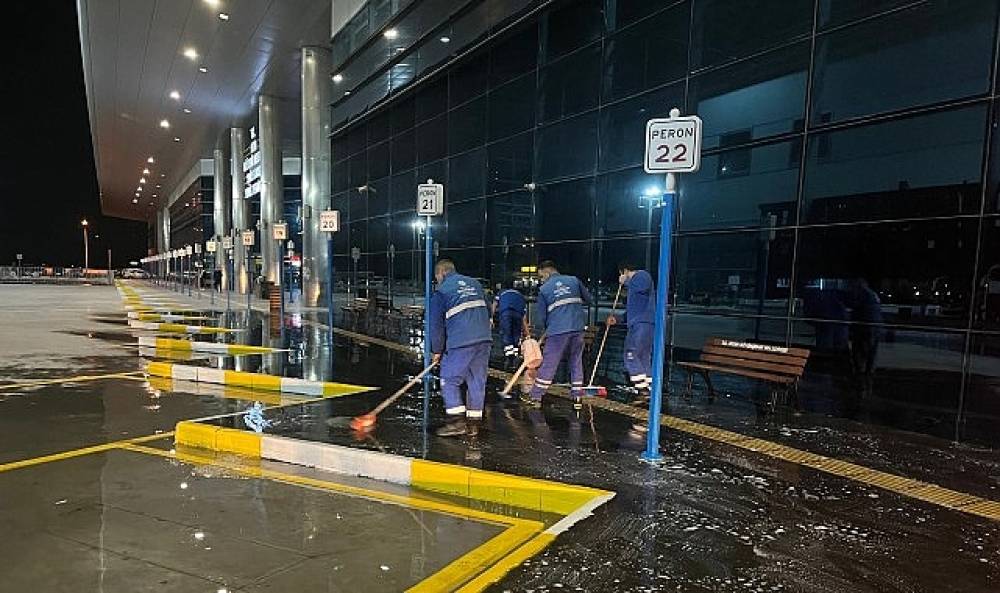 Başkan &Ccedil;er&ccedil;ioğlu'nun &Ccedil;alışmaları ile Otob&uuml;s Terminalleri Pırıl Pırıl Oluyor