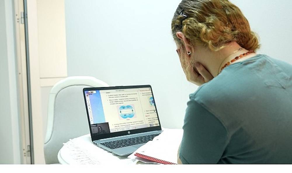 B&uuml;y&uuml;kşehir Online Eğitim ile &Ouml;ğrencileri Geleceğe Hazırlıyor