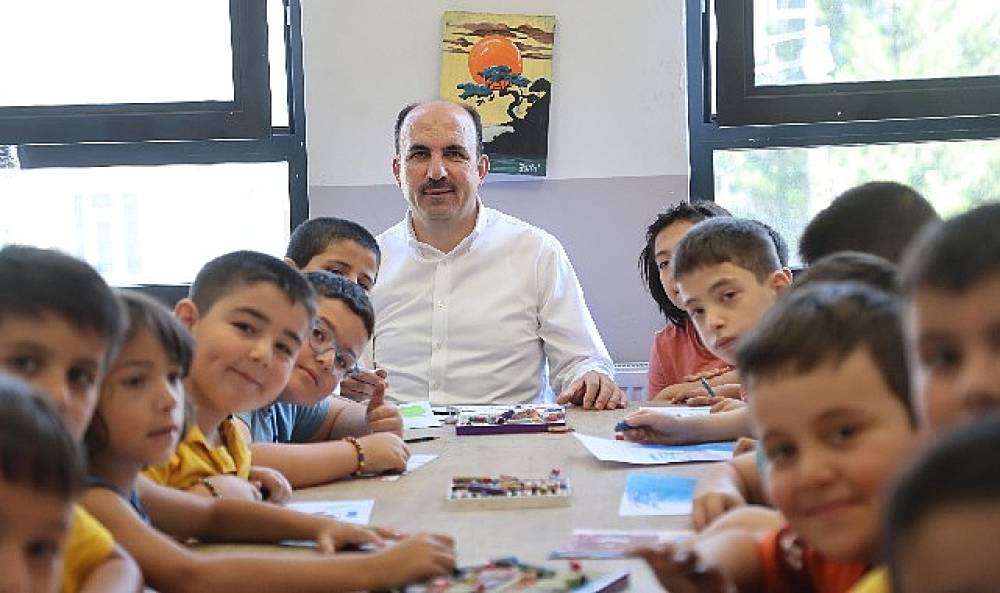 Başkan Altay Bilgehane ve Yaz Kur'an Kursu'nda Eğitim G&ouml;ren &Ouml;ğrencilerle Buluştu
