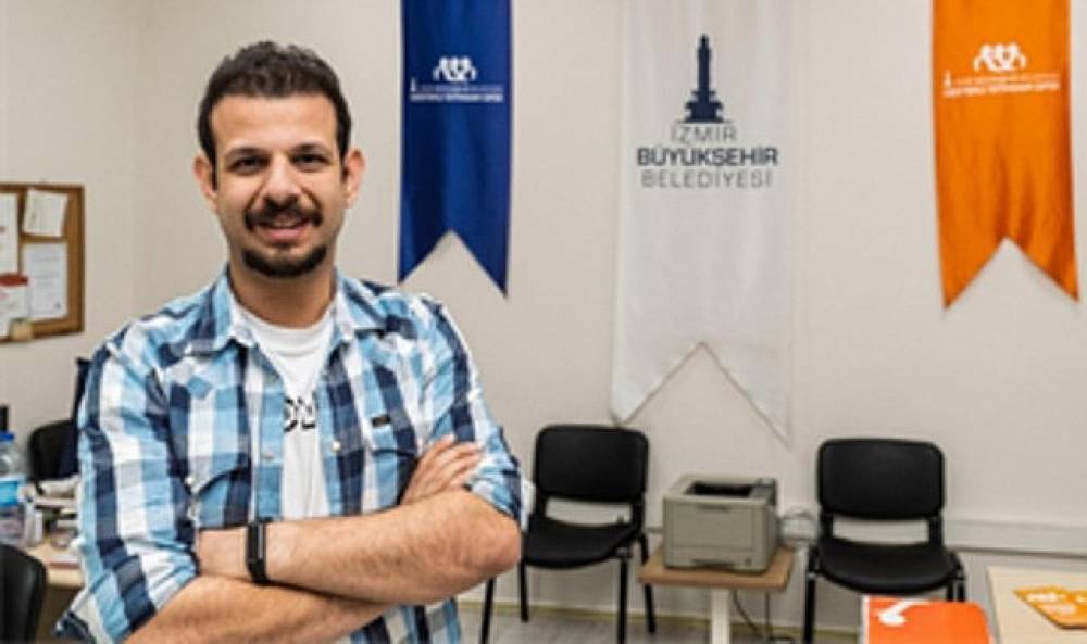 Asperger sendromlu y&uuml;ksek m&uuml;hendis, Eşrefpaşa Hastanesi'nde g&ouml;revde