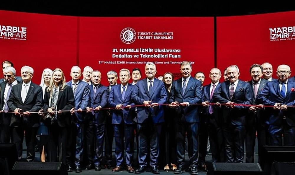 Doğal taşın kalbi İzmir'de atıyor