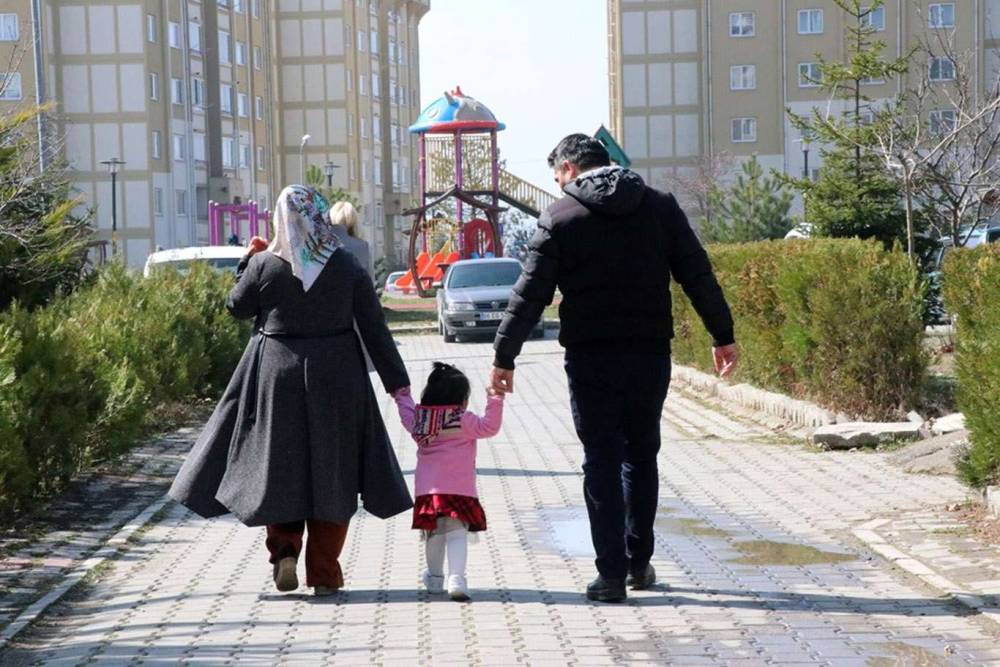 Türkiye’nin Hane Yapısı 2024 Raporu: Aileler Küçülüyor, Yalnız Yaşam Artıyor