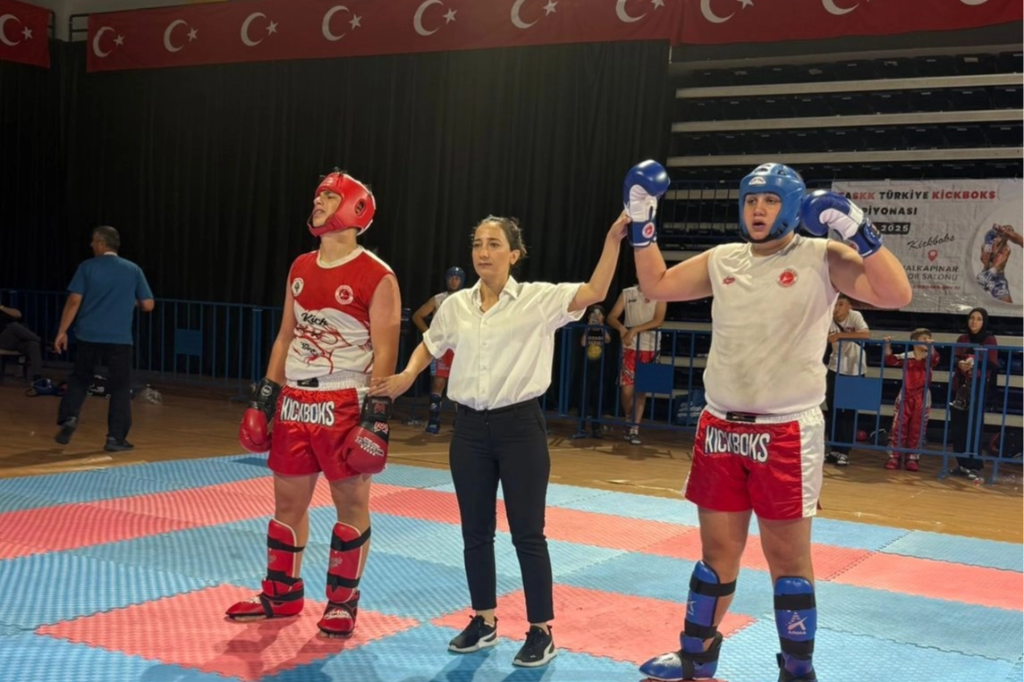 İzmir'de Şampiyonluk Heyecanı: Meram'ın Gururu Salih Yiğithan Talay
