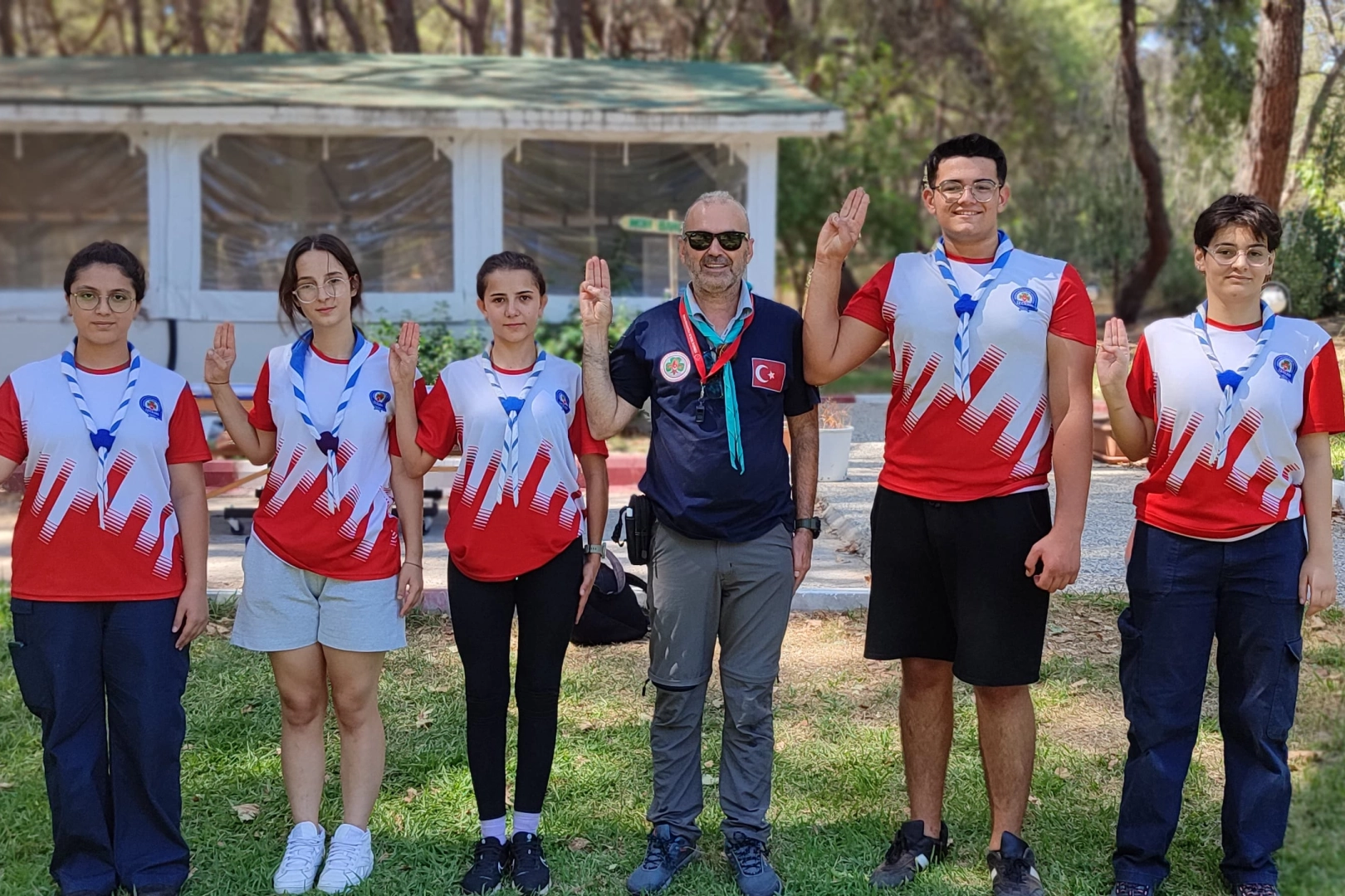 Antalya'da Gençlere Ücretsiz İzcilik Eğitimi Başlıyor