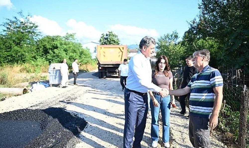 Kartepe'de Yol Seferberliği S&uuml;r&uuml;yor