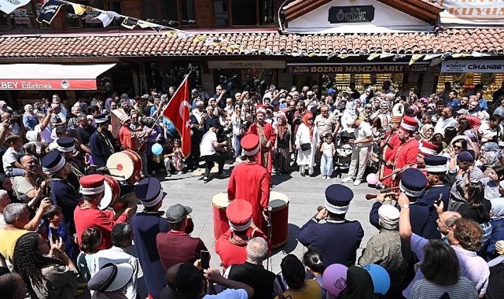 Konya'da &ldquo;Tarihi &Ccedil;arşılar Alışveriş G&uuml;nleri" Başladı