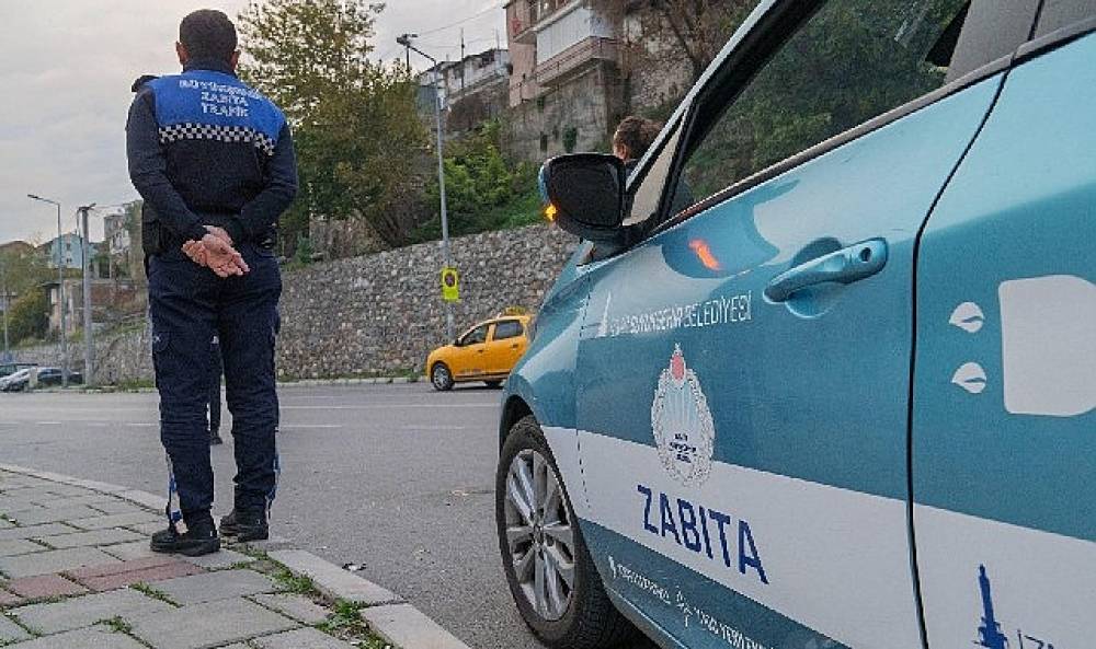 Zabıta, kural tanımayan s&uuml;r&uuml;c&uuml;leri havadan tespit ediyor