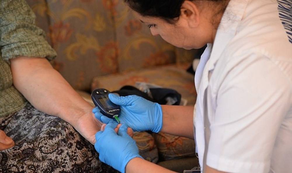 Evde Sağlık Ziyaretleri S&uuml;r&uuml;yor