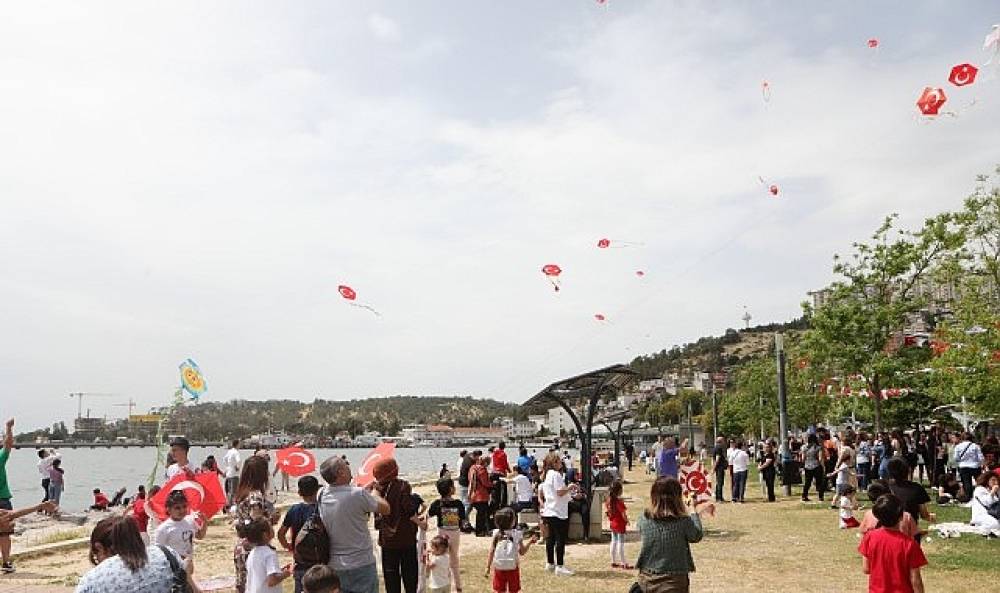 Bayraklı’da 19 Mayıs Coşkusu Anıl Piyancı Konseriyle Zirveye Çıkacak