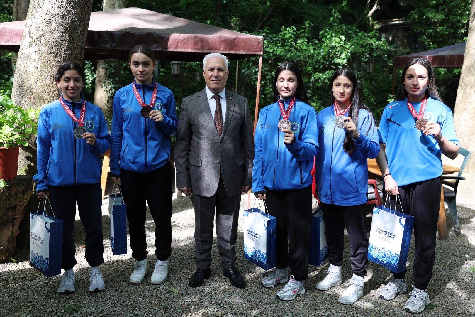 Bursa'nın Gururu Kadın Boksörler Başkan Bozbey ile Buluştu