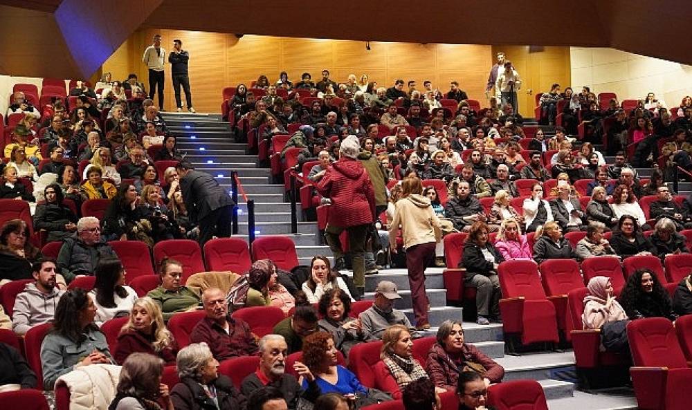 Şehrin Tiyatrosu Şile Seyircisiyle Buluştu 