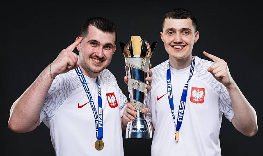 eFootball&trade;'un da Yer Aldığı espor Turnuvası FIFAe World Cup 25&trade;'te Şampiyonlar Belli Oldu!