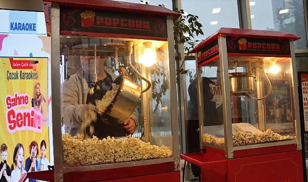 Maltepe'de s&ouml;mestir sevinci &ccedil;ocuk şenliğine d&ouml;n&uuml;şt&uuml;