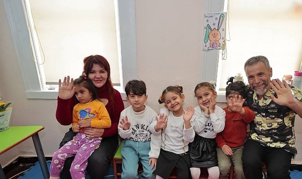 'Mutlu &Ccedil;ocuklar'a hayvan sevgisi eğitimi