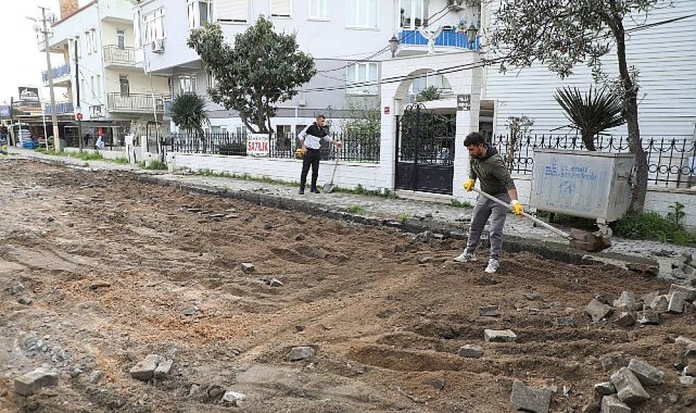 Edremit Belediyesi'nden İkiz&ccedil;ay Mahallesi'nde yoğun yol mesaisi